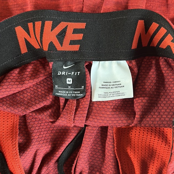Men’s Nike basketball shorts. - Picture 3 of 5